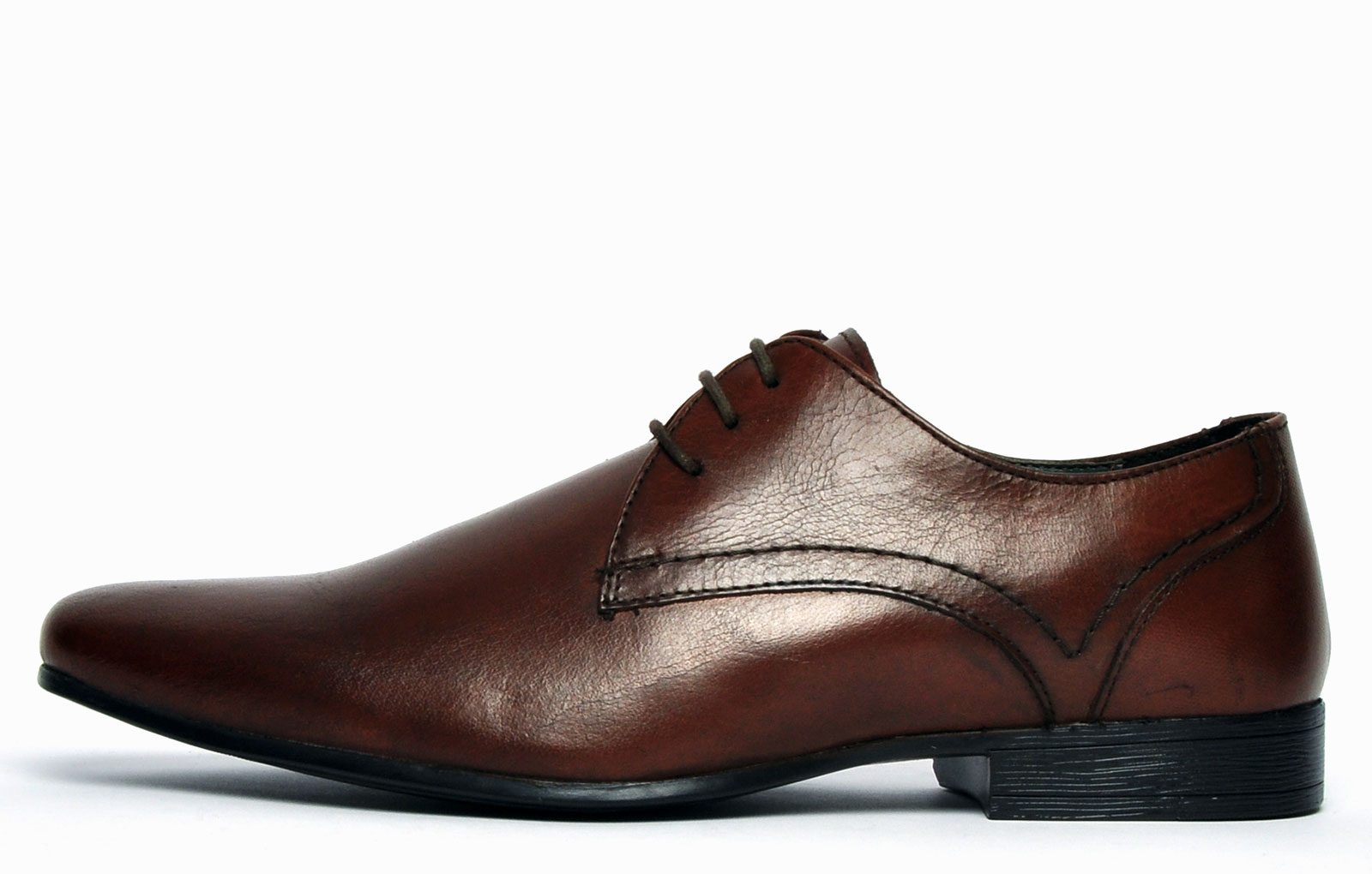 Cheap Red Tape Shoes for Men